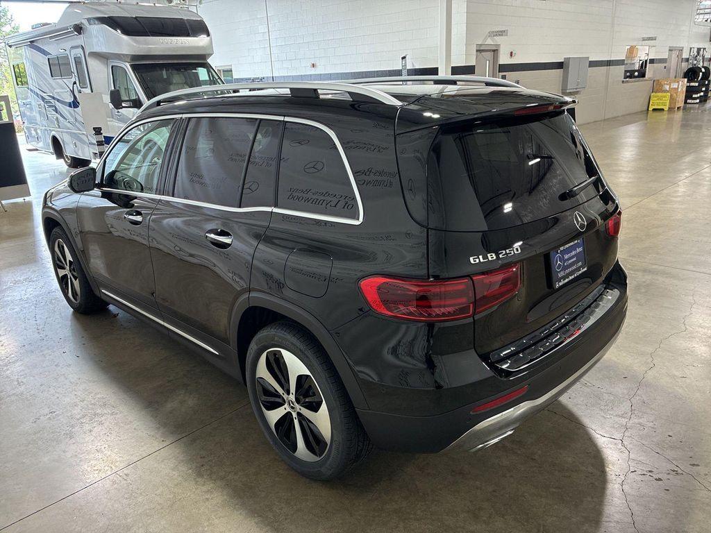 new 2025 Mercedes-Benz GLB 250 car, priced at $51,695