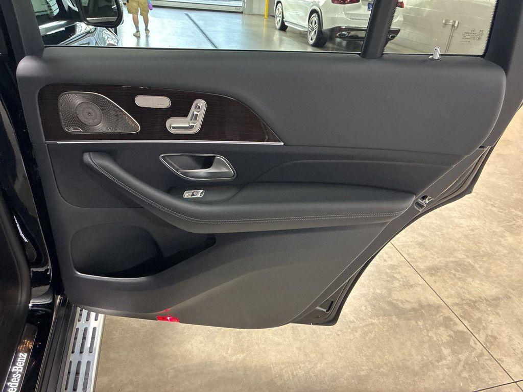 new 2026 Mercedes-Benz GLS 450 car, priced at $96,870