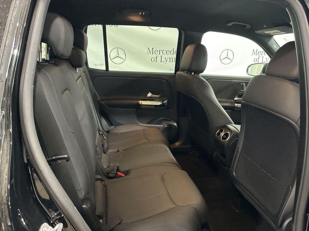 used 2024 Mercedes-Benz GLB 250 car, priced at $37,998