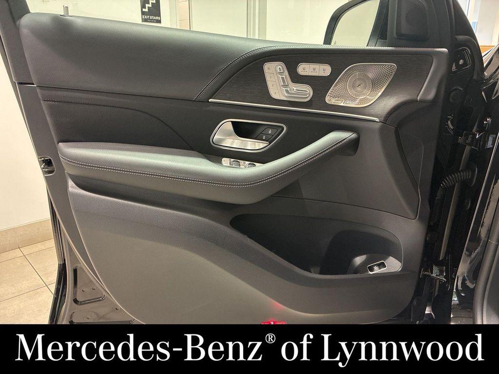 new 2026 Mercedes-Benz GLS 450 car, priced at $98,235
