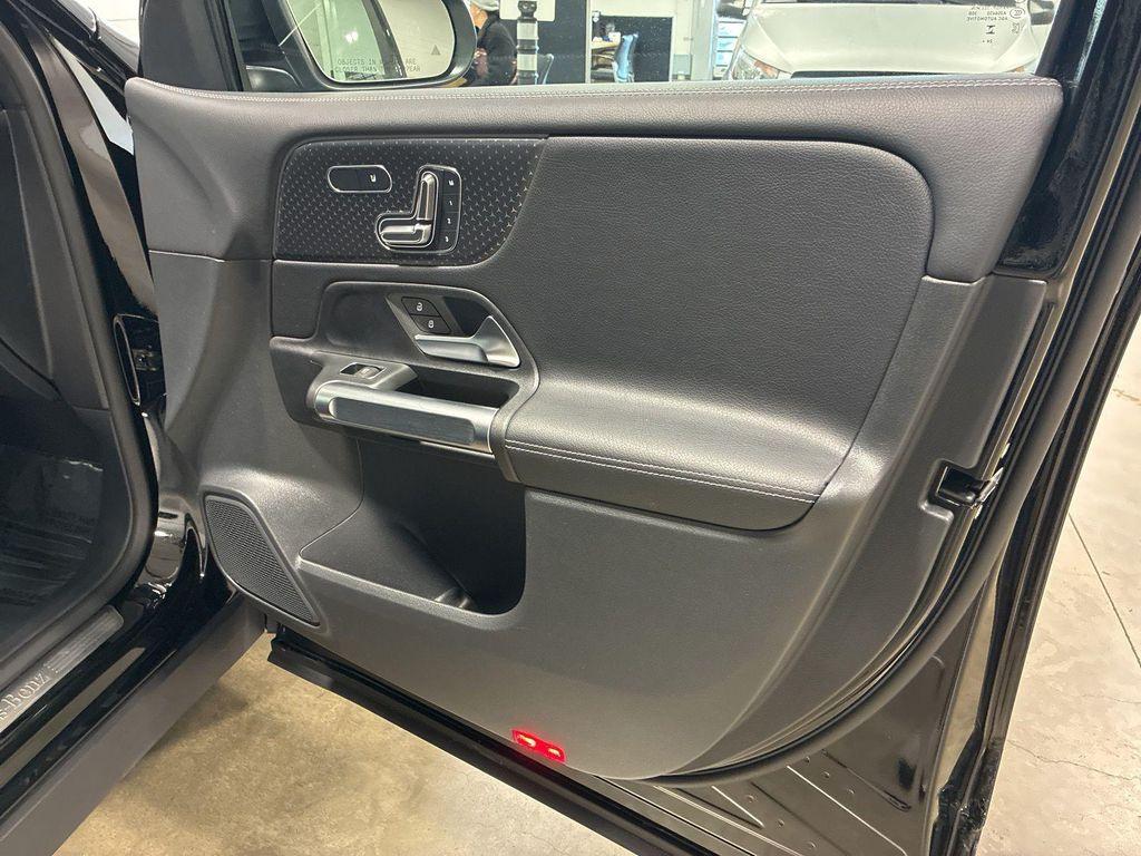 used 2025 Mercedes-Benz GLB 250 car, priced at $40,995