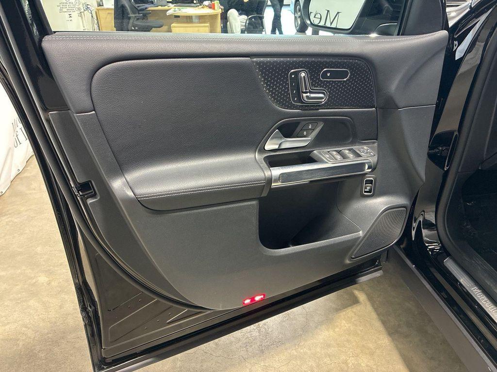 used 2025 Mercedes-Benz GLB 250 car, priced at $40,995