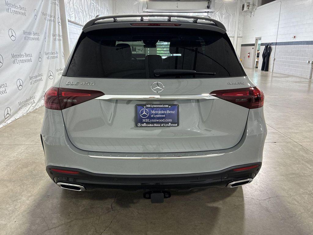 new 2025 Mercedes-Benz GLE 450 car, priced at $87,560