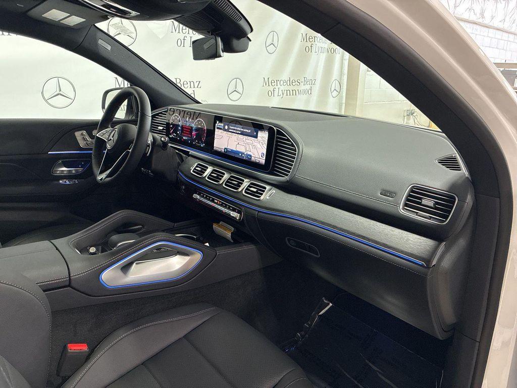 new 2026 Mercedes-Benz GLE 450 car, priced at $84,930