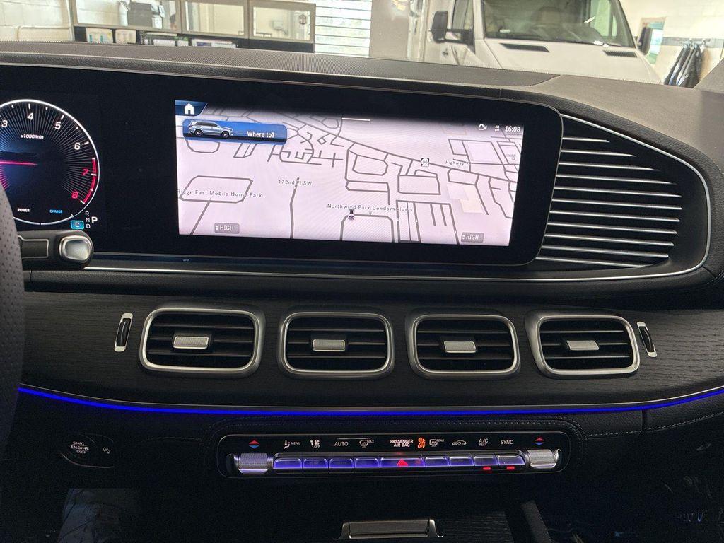 new 2026 Mercedes-Benz GLS 580 car, priced at $123,715