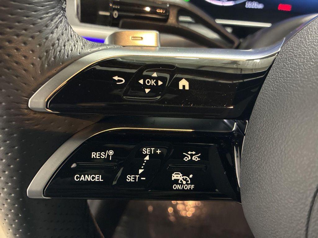 used 2025 Mercedes-Benz GLC 300 car, priced at $59,995