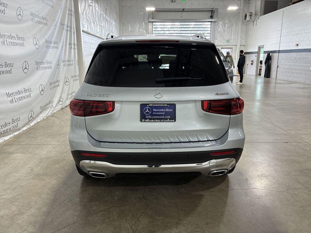 new 2025 Mercedes-Benz GLB 250 car, priced at $54,105