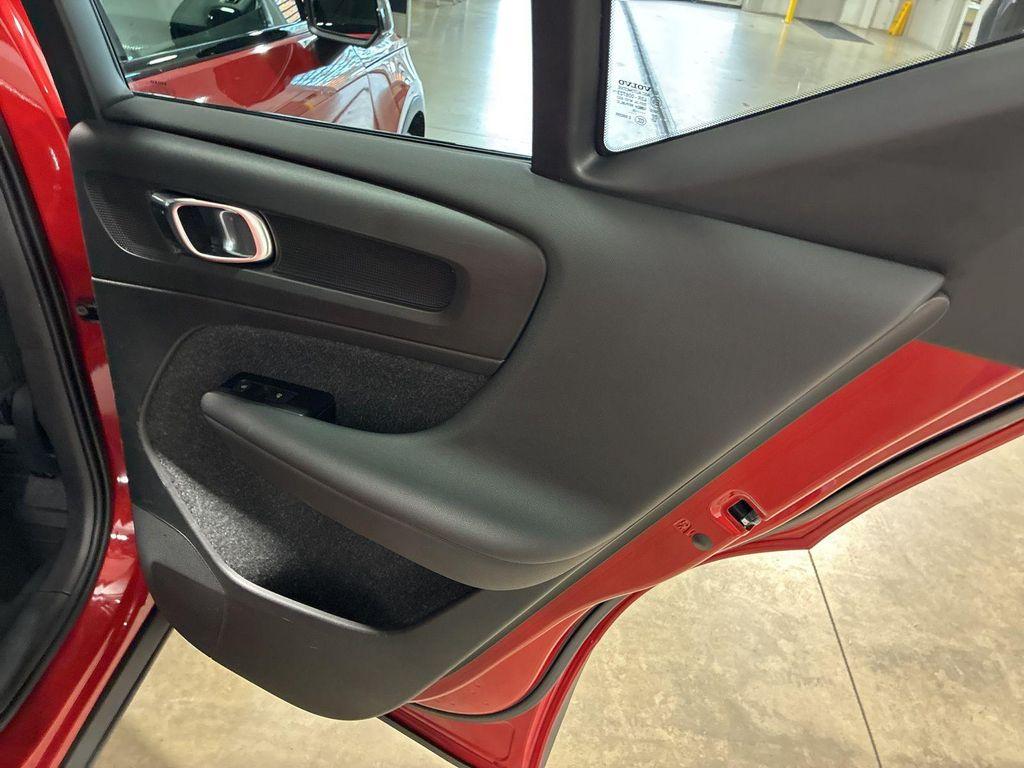 used 2021 Volvo XC40 car, priced at $23,495