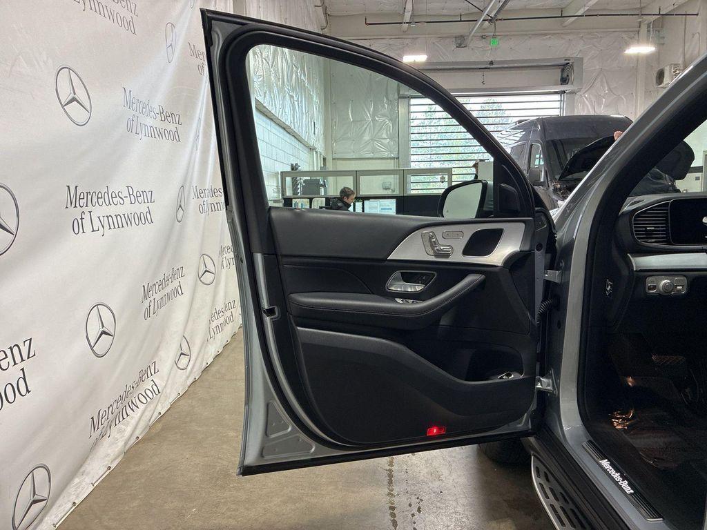 used 2025 Mercedes-Benz GLE 450 car, priced at $66,250