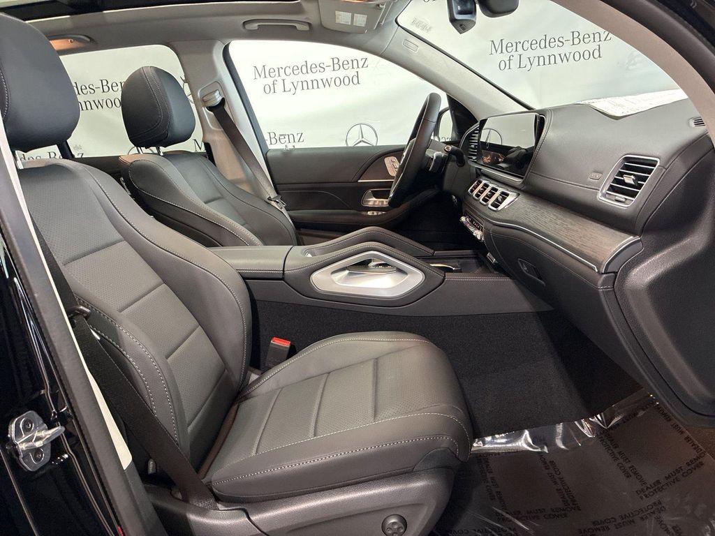 new 2026 Mercedes-Benz GLE 350 car, priced at $77,825