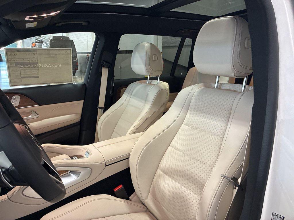 new 2025 Mercedes-Benz GLS 450 car, priced at $91,775