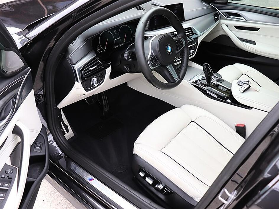 used 2019 BMW M550 car, priced at $26,985