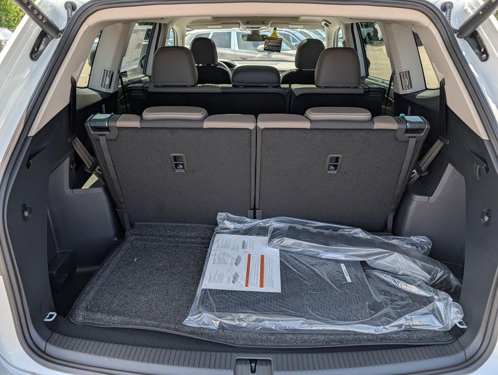 new 2026 Volkswagen Atlas car, priced at $50,081
