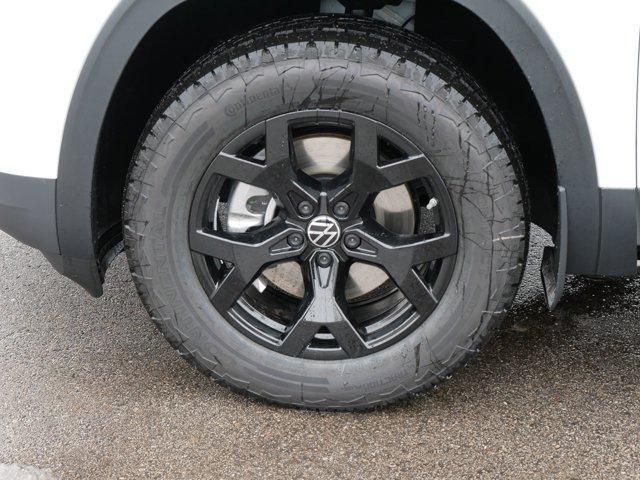 new 2026 Volkswagen Atlas car, priced at $50,703