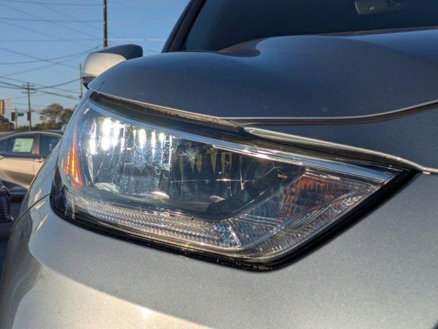 used 2020 Toyota Highlander car, priced at $24,892
