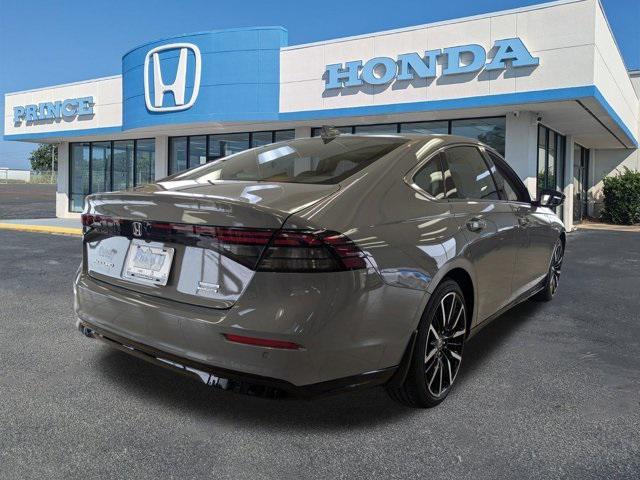 new 2025 Honda Accord Hybrid car