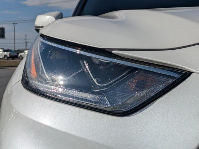 used 2020 Toyota Highlander car, priced at $31,983
