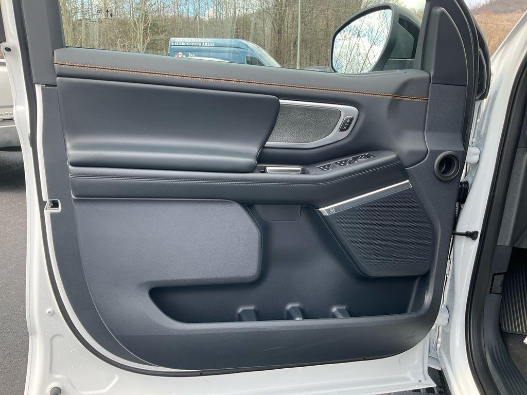 new 2026 Ford Expedition car, priced at $81,490