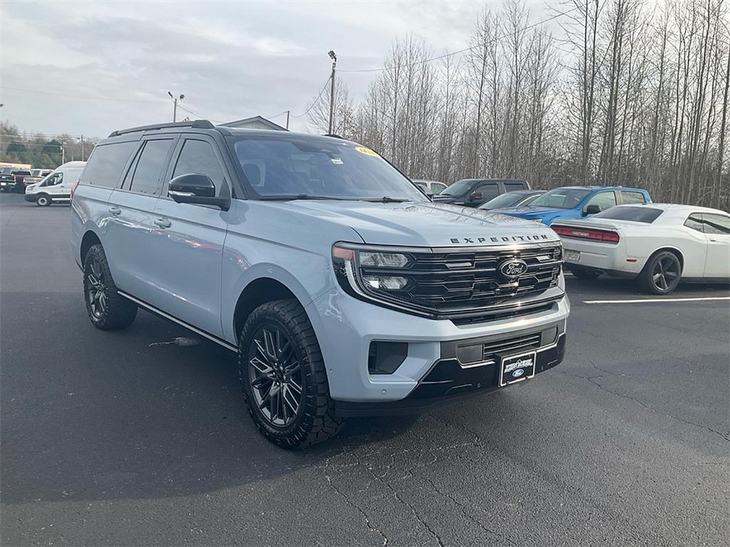new 2025 Ford Expedition Max car, priced at $91,475