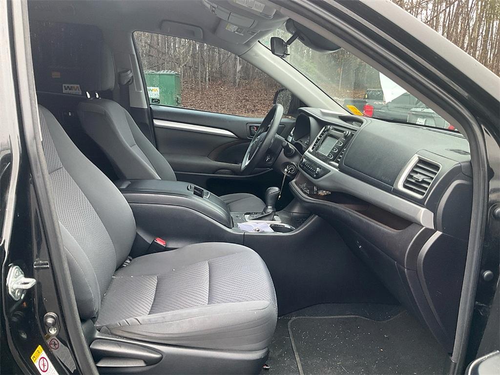 used 2018 Toyota Highlander car, priced at $16,256