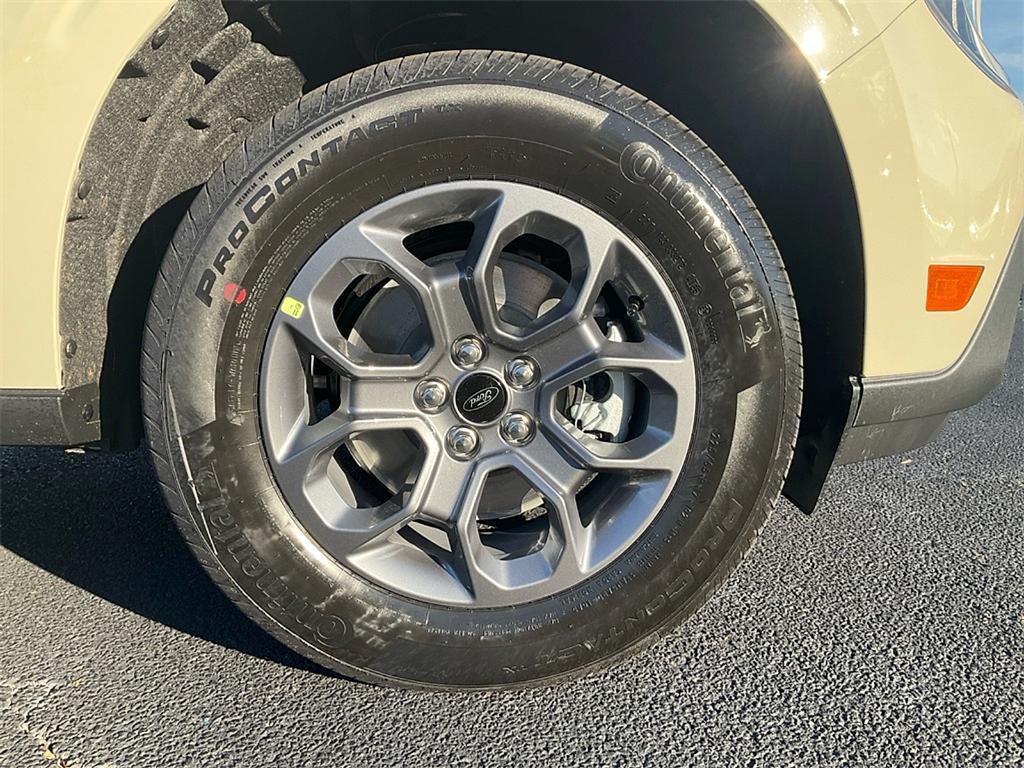 new 2025 Ford Maverick car, priced at $30,860