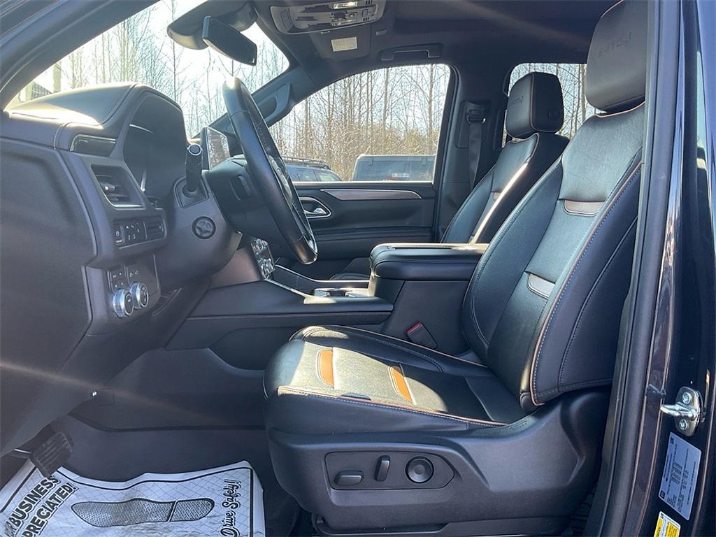 used 2023 GMC Yukon XL car, priced at $52,855