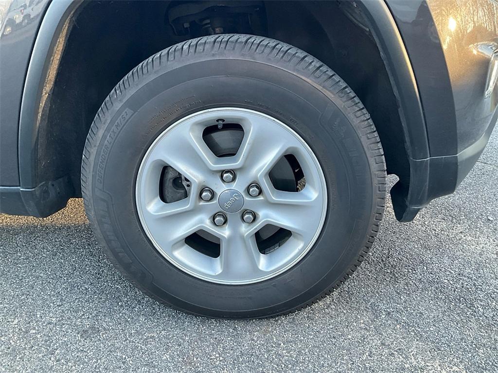 used 2014 Jeep Grand Cherokee car, priced at $9,755