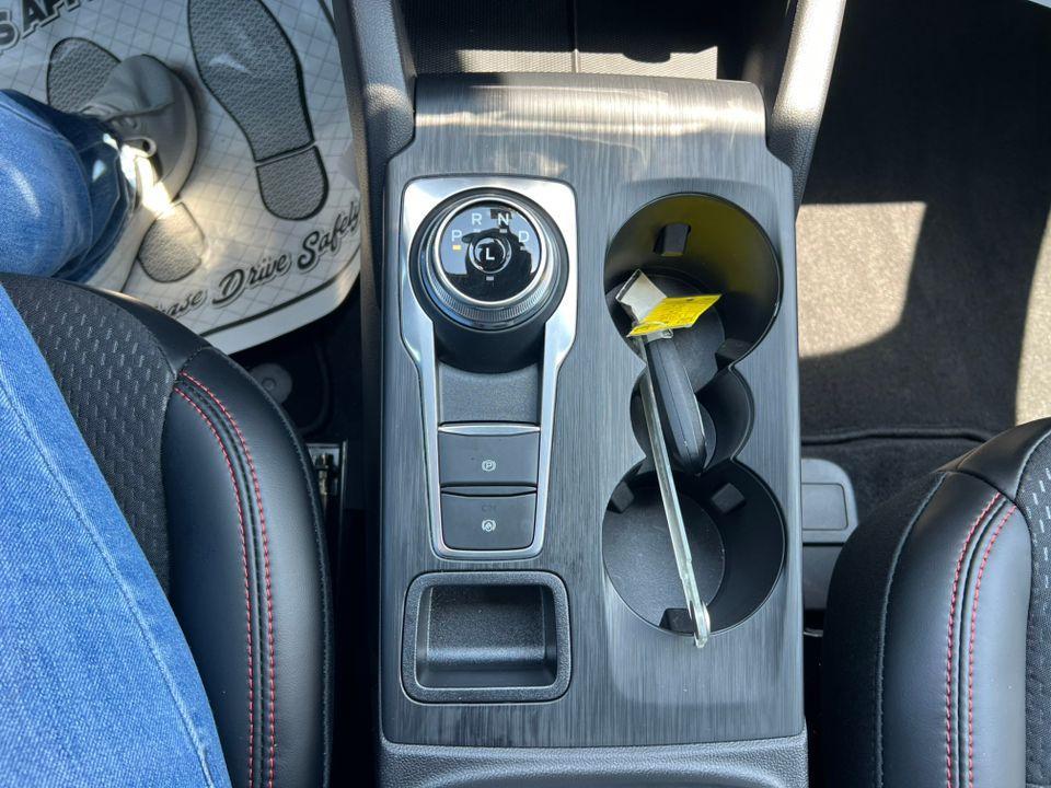 new 2025 Ford Escape car, priced at $32,004