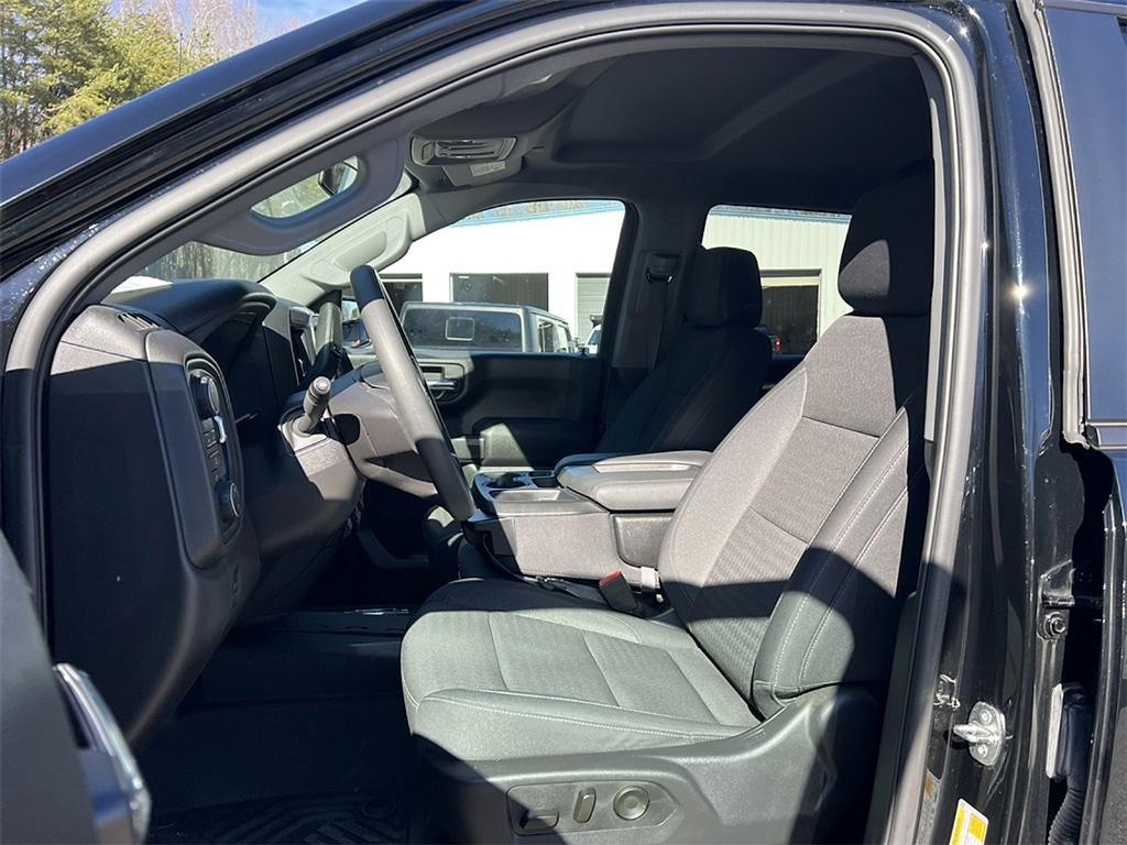 used 2024 Chevrolet Silverado 1500 car, priced at $45,659