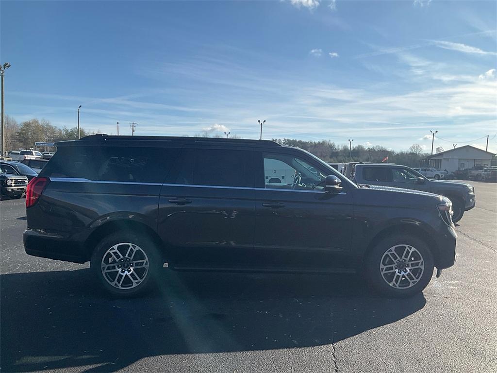 new 2025 Ford Expedition Max car, priced at $71,835
