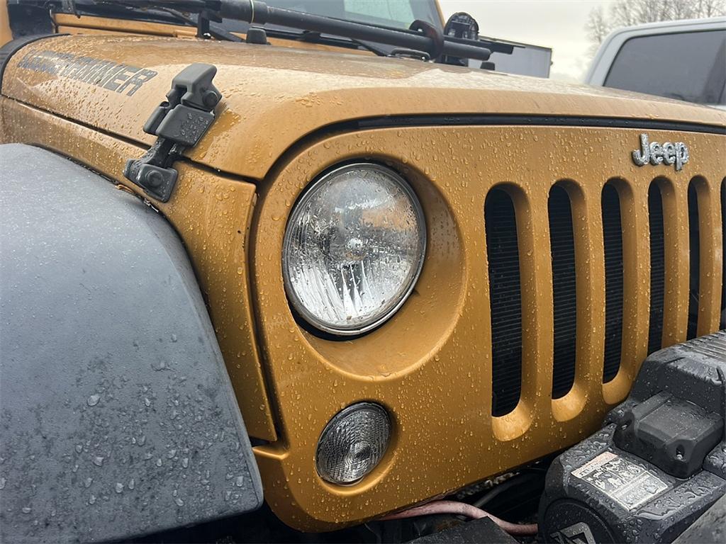 used 2014 Jeep Wrangler Unlimited car, priced at $11,998
