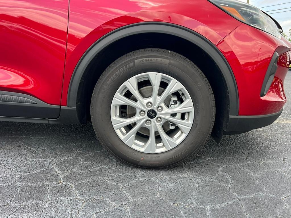 new 2025 Ford Escape car, priced at $22,820