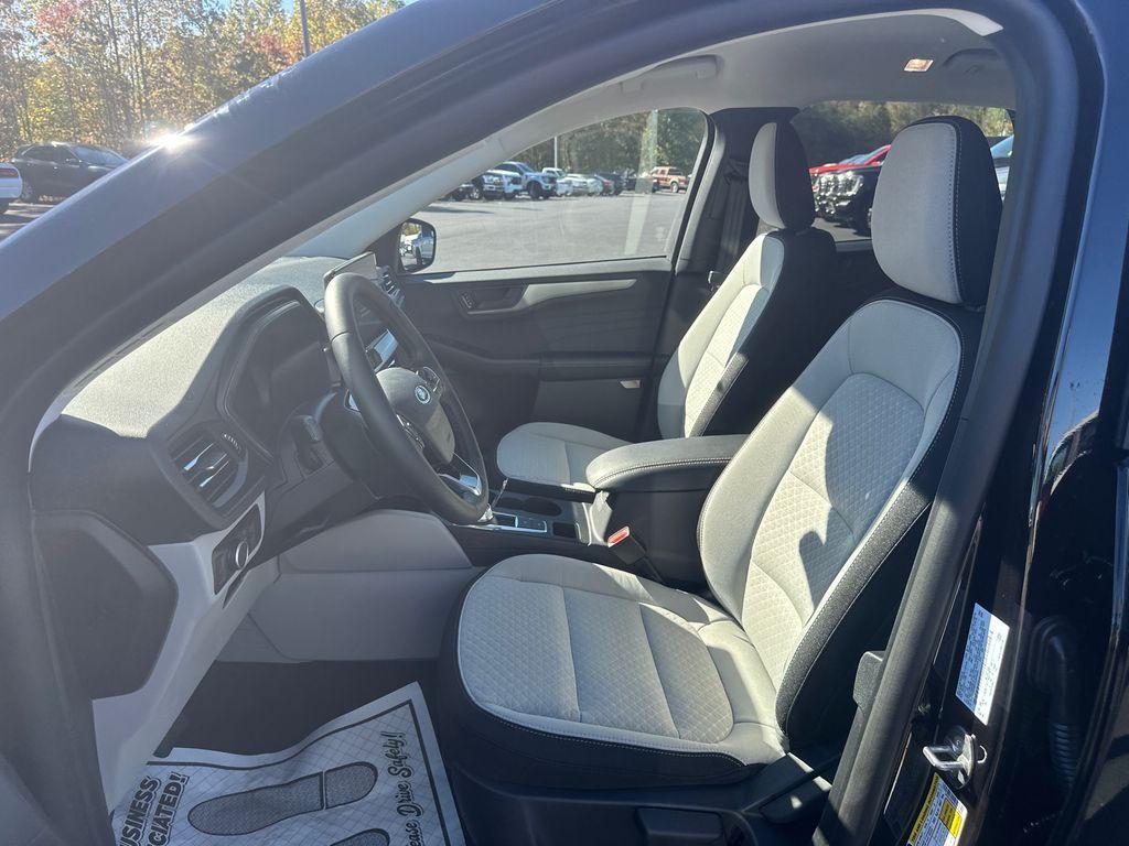 new 2026 Ford Escape car, priced at $28,908