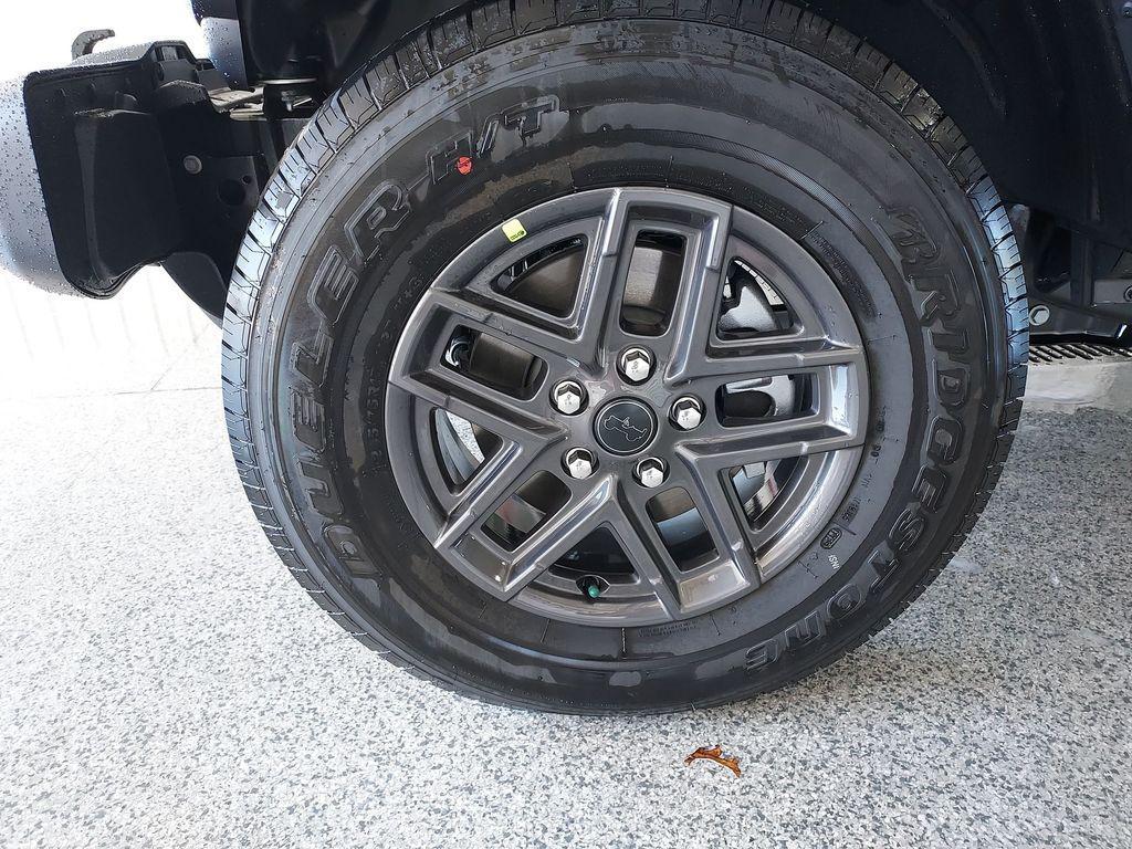 new 2025 Jeep Gladiator car