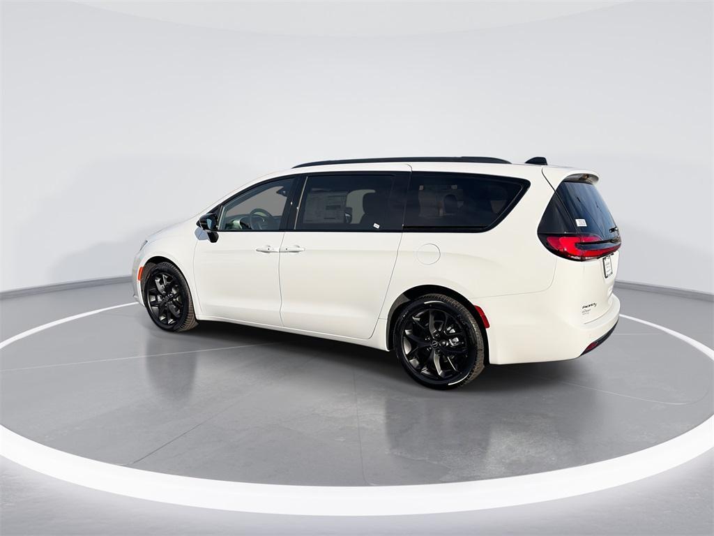 new 2026 Chrysler Pacifica car