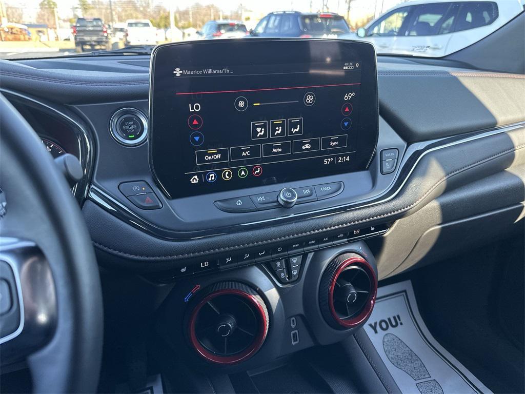 used 2025 Chevrolet Blazer car, priced at $33,993