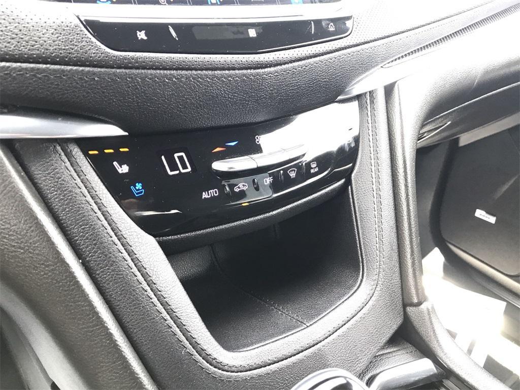 used 2021 Cadillac XT5 car, priced at $31,455