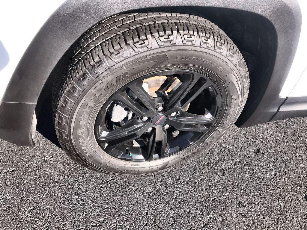 used 2023 GMC Terrain car, priced at $27,880