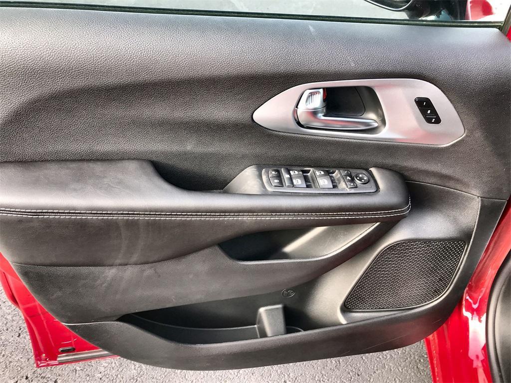 new 2026 Chrysler Pacifica car, priced at $53,235