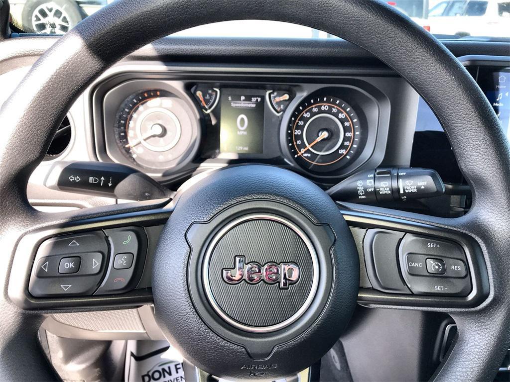 new 2026 Jeep Wrangler car, priced at $43,992