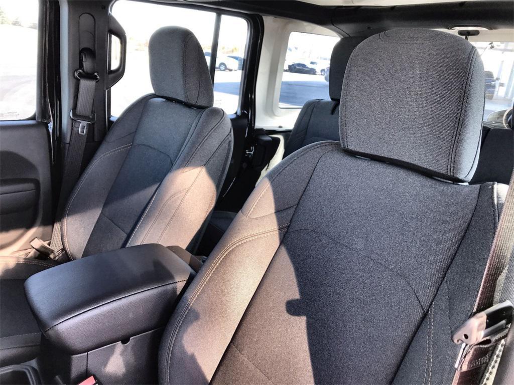 new 2026 Jeep Wrangler car, priced at $43,992