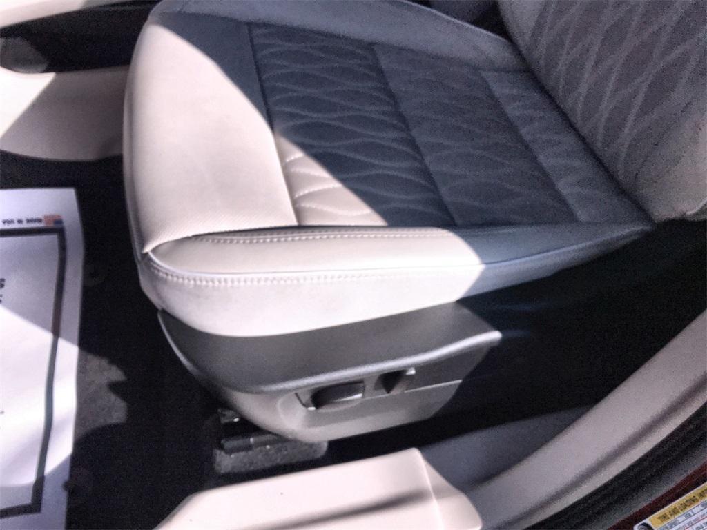 used 2023 Buick Envision car, priced at $35,900