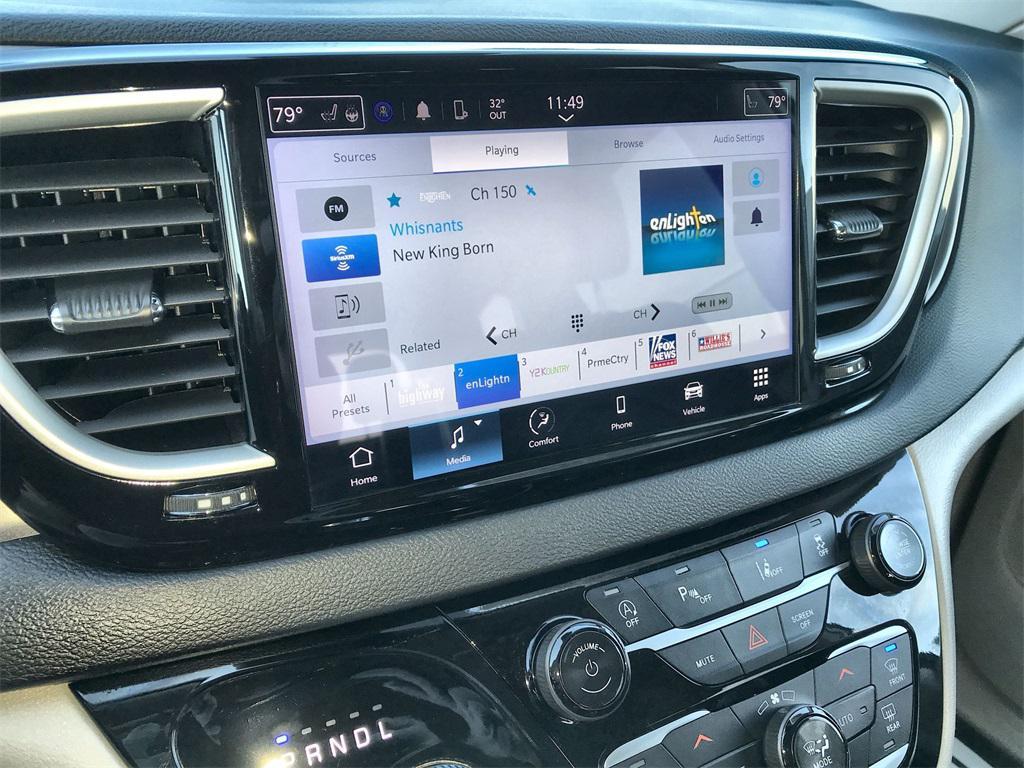 used 2024 Chrysler Pacifica car, priced at $35,851