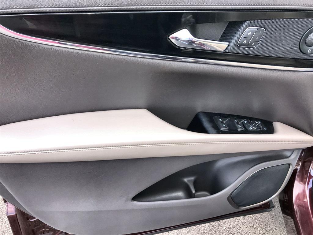 used 2022 Lincoln Nautilus car, priced at $31,860