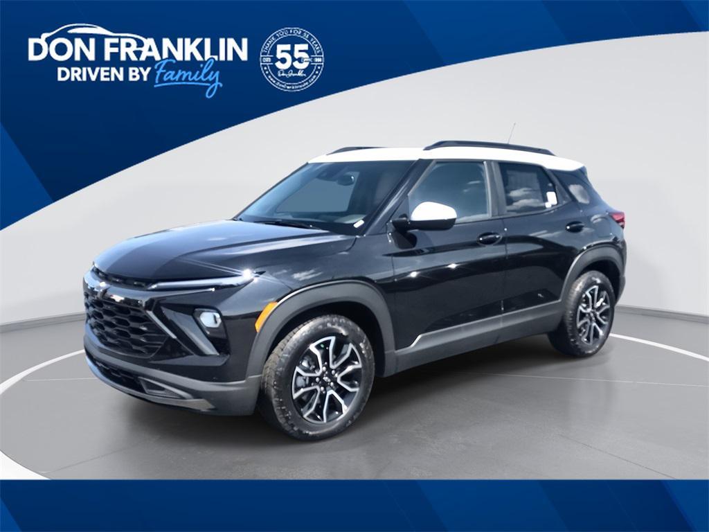 new 2025 Chevrolet TrailBlazer car, priced at $29,257