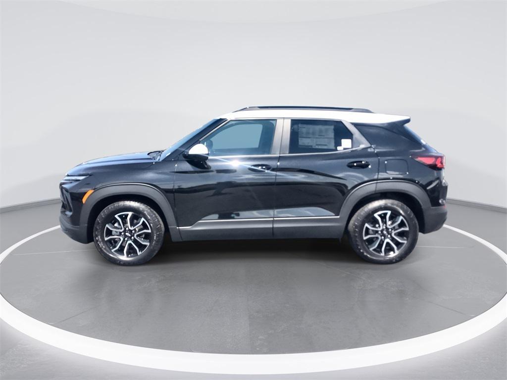 new 2025 Chevrolet TrailBlazer car, priced at $29,257