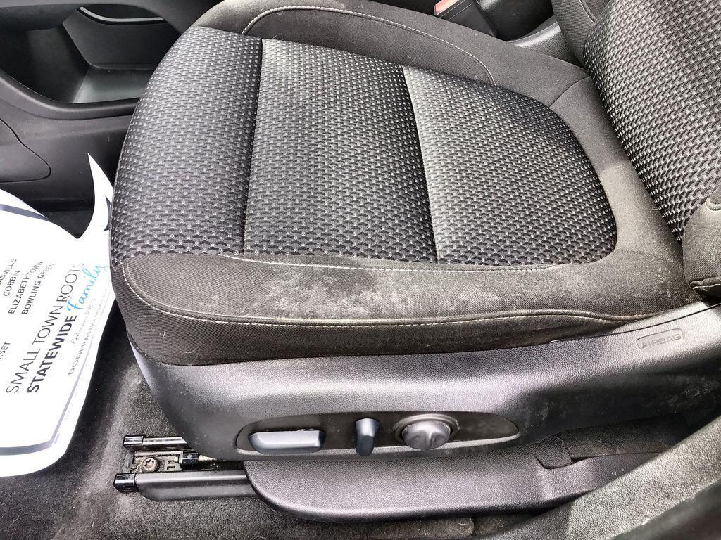 used 2023 GMC Acadia car, priced at $28,888