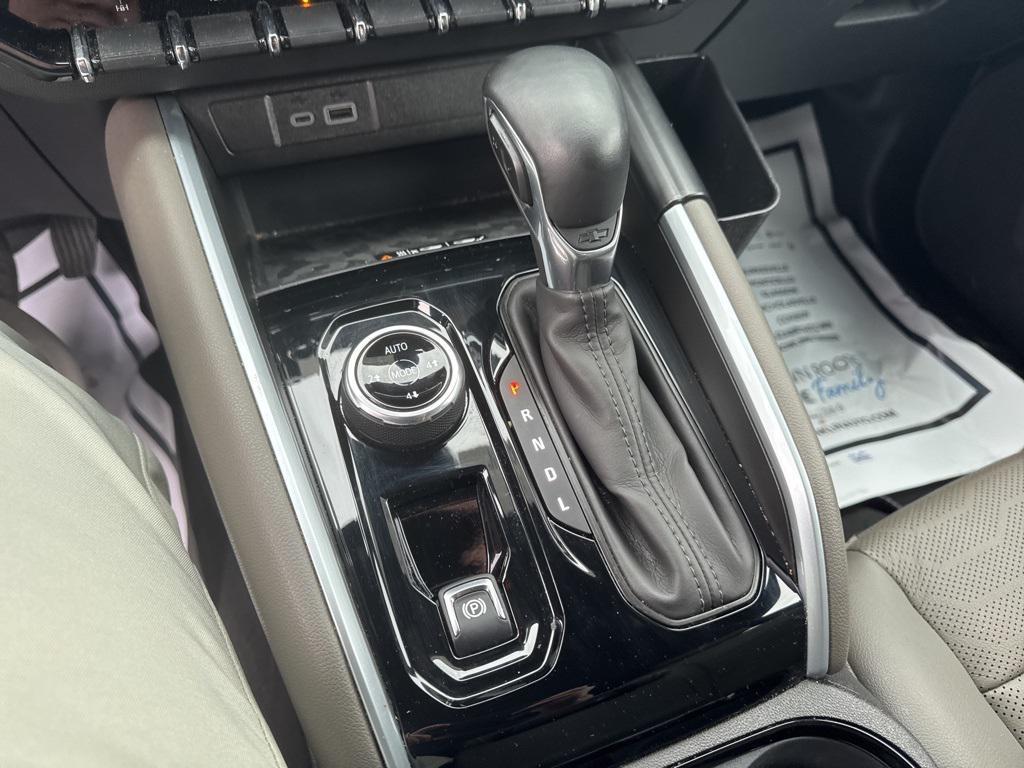 used 2023 Chevrolet Colorado car, priced at $45,114