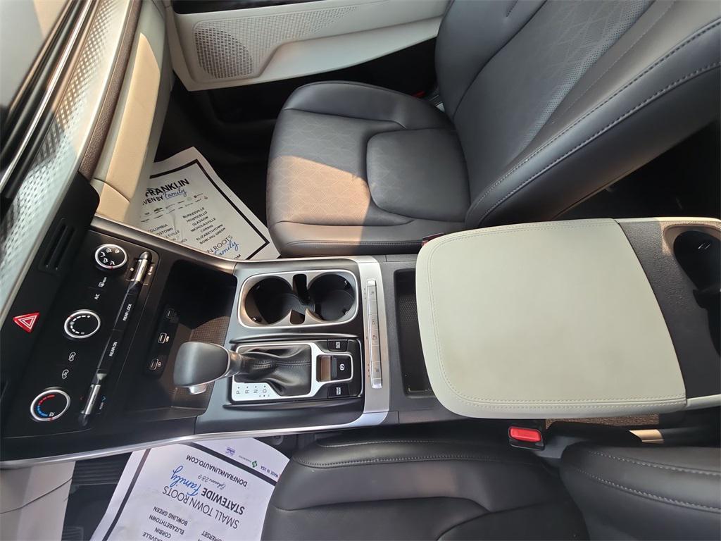 used 2024 Kia Carnival car, priced at $32,331