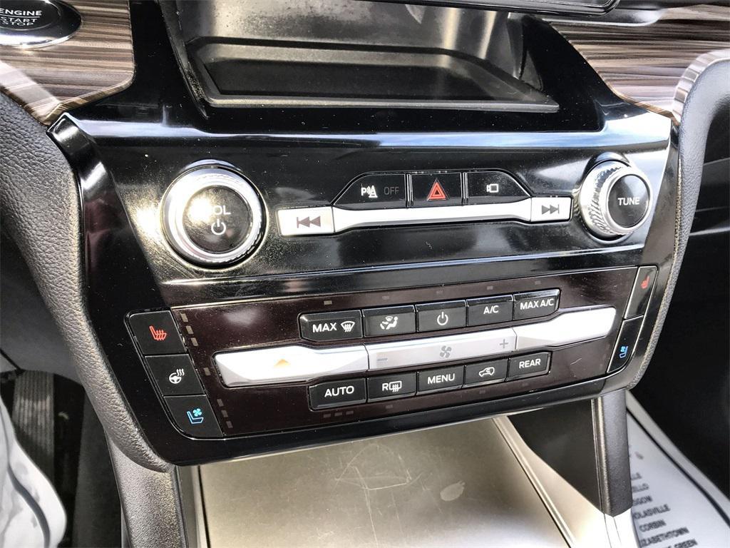 used 2022 Ford Explorer car, priced at $29,890